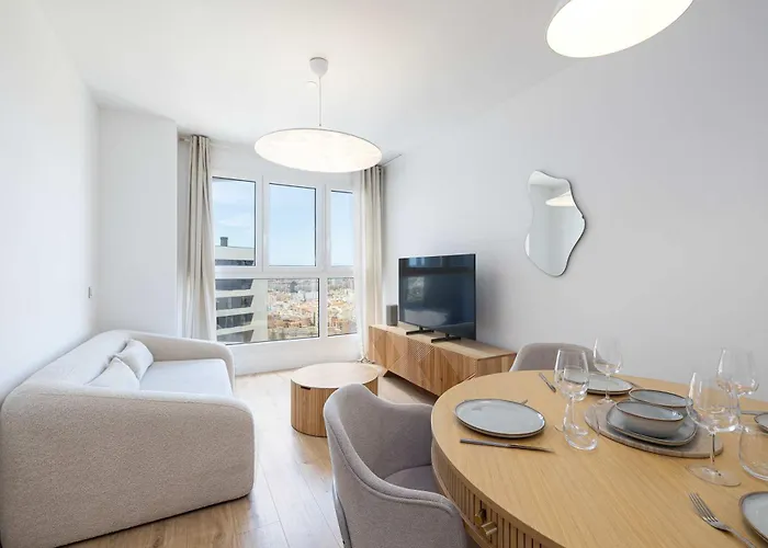 Apartment High-rise With Views